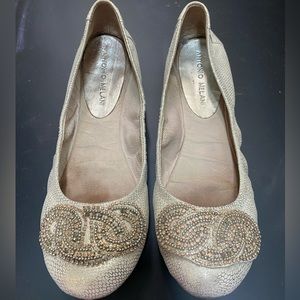 Antonio Melani Champagne Gold Snake Skin Rhinestone Flats, size 9.5